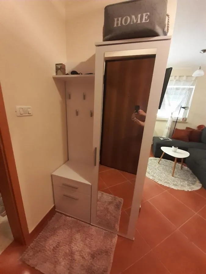 Lola Apartmani Rovinj 0*,